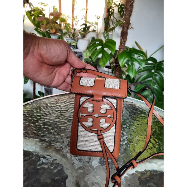 Tas hape HP tory burch