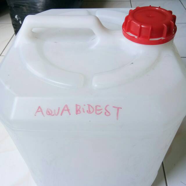 Aquabidest ( destilated water ) air destilasi 20 liter