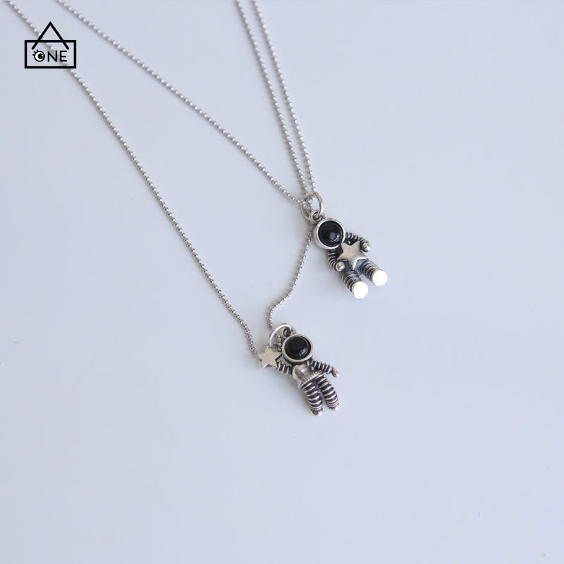 COD❤1PCS Kalung Couple Desain Astronot korea Rantai Liontin Pasangan Fashion Anti Alergi Selamat Datang Untuk Membeli