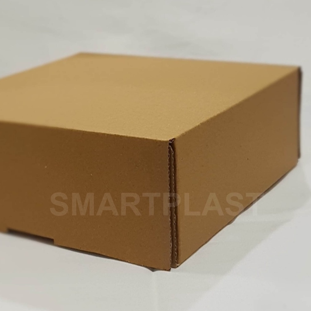 

Kotak Kado / Gift Box / Kotak Souvenir - Small Uk. 16x16x6 cm