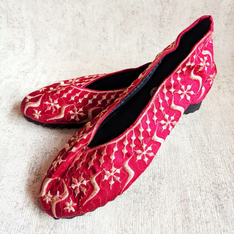 wendi sepatu bordir/sepatu flat bordir wanita