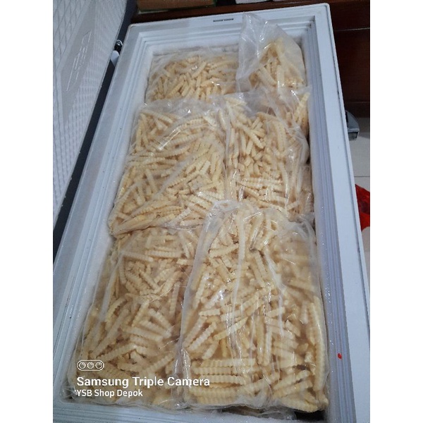 

Kentang goreng Avico Curah Crinkel Cut 2,5 kg