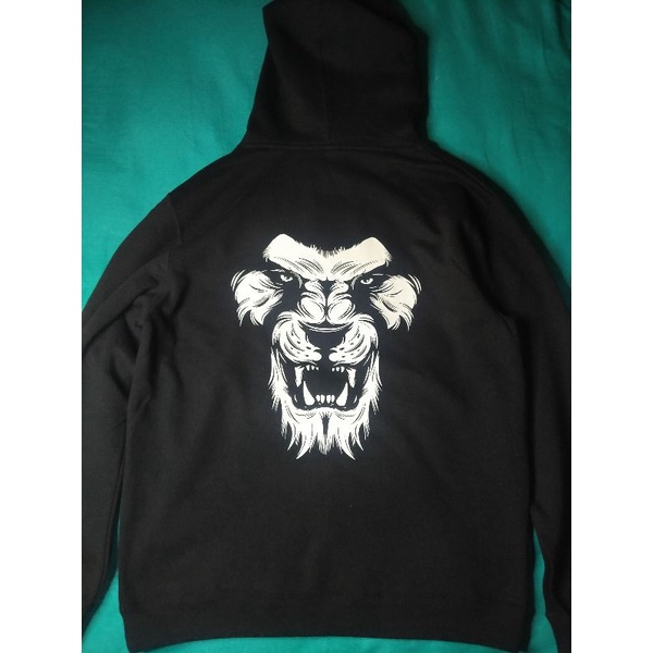 Hoodie import dengan sablon nama dan macan putih