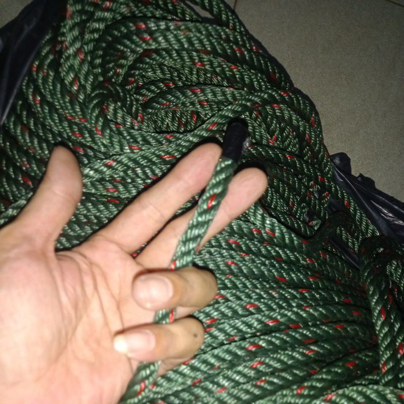

50 Meter Tali Tambang Ukuran 10mm Hijau Bintik Merah Plastik PE Besar