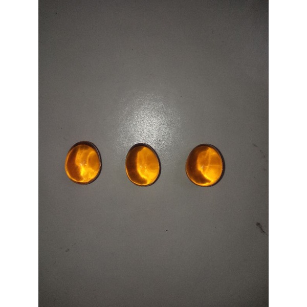 Batu telur mustika yellow safir