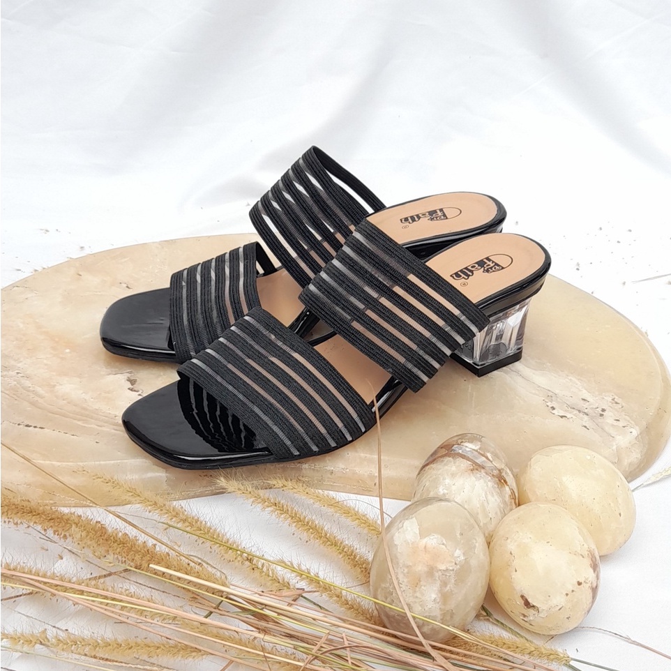 SW 99 Sandal Heels wanita Hak Kaca 5 cm Tali Karet AM-07