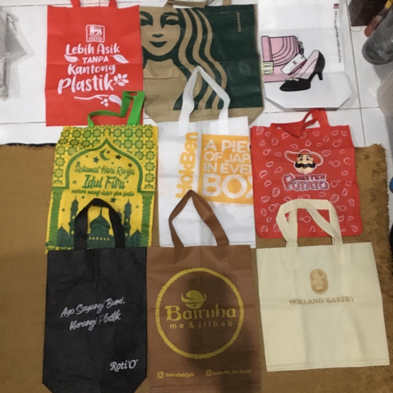 

Starbucks / sbux original tas spunbond - reusable, recycle tote bag goodie bag starbucks reserve