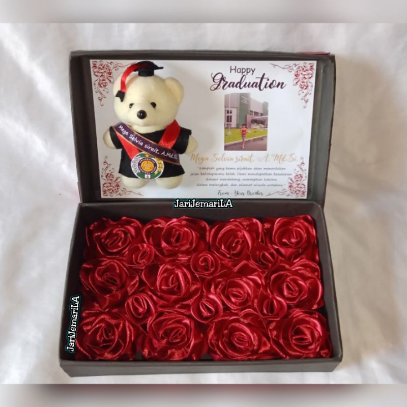 buket bunga wisuda, kado wisuda, hadiah wisuda, buket bunga, hampers wisuda, buket bunga medan