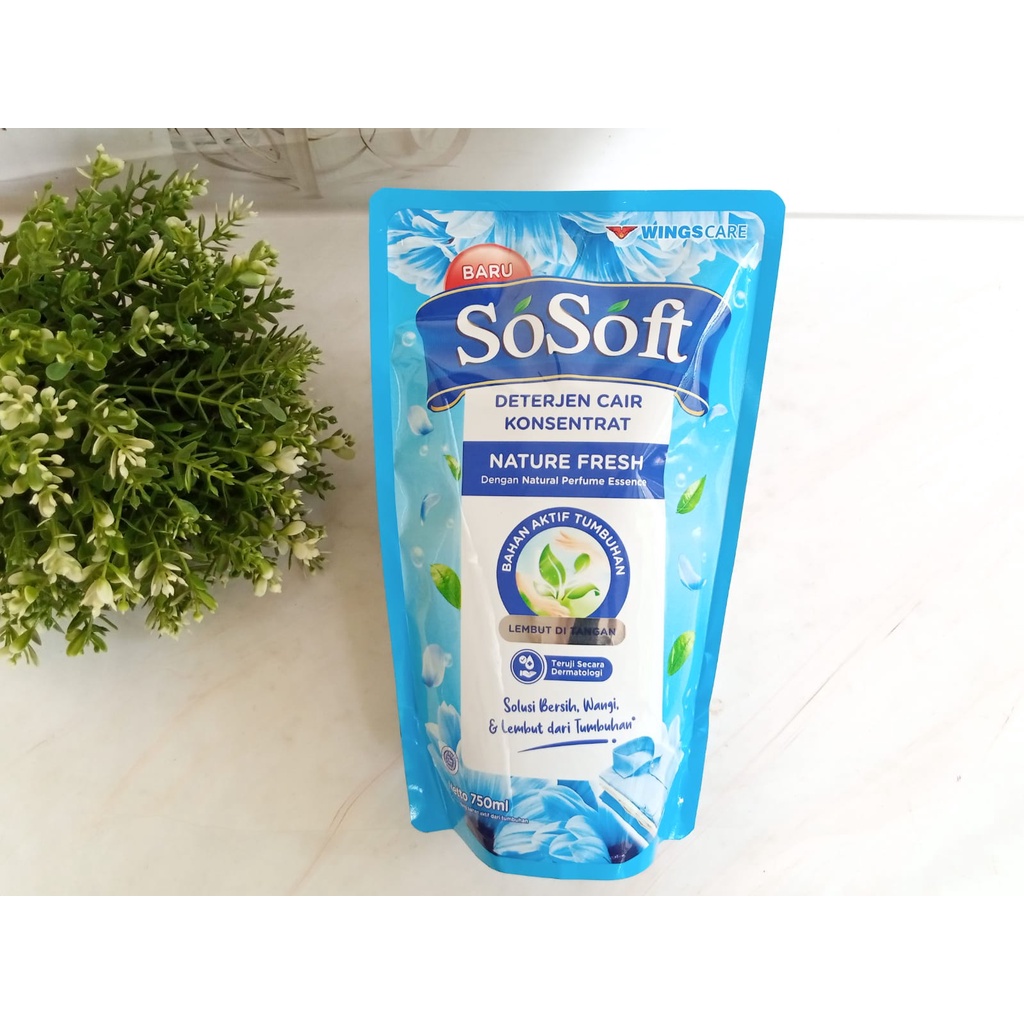 So Soft Deterjen Cair  Pouch 750ml