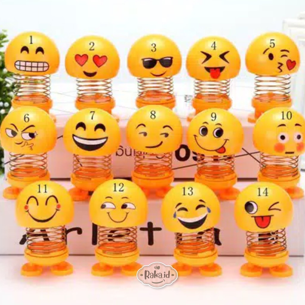 Boneka Emoji Smile Goyang Pajangan Mobil