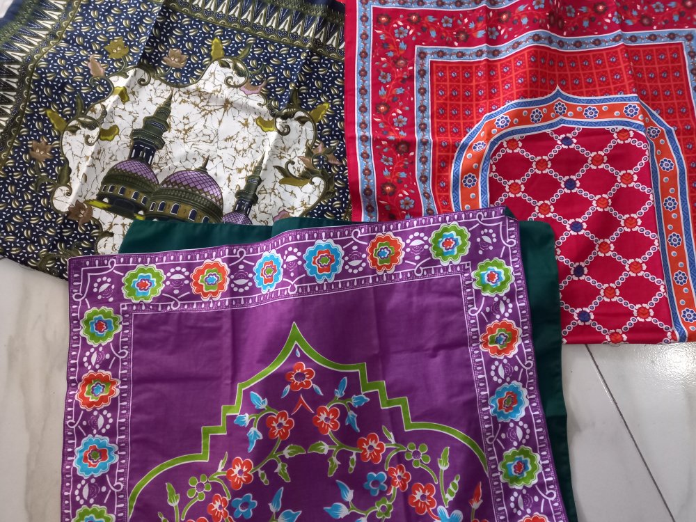 Sajadah Batik Solo Etnik | Sajadah Katun Murah Adem | Sajadah Lipat Printing Hargo Dumilah