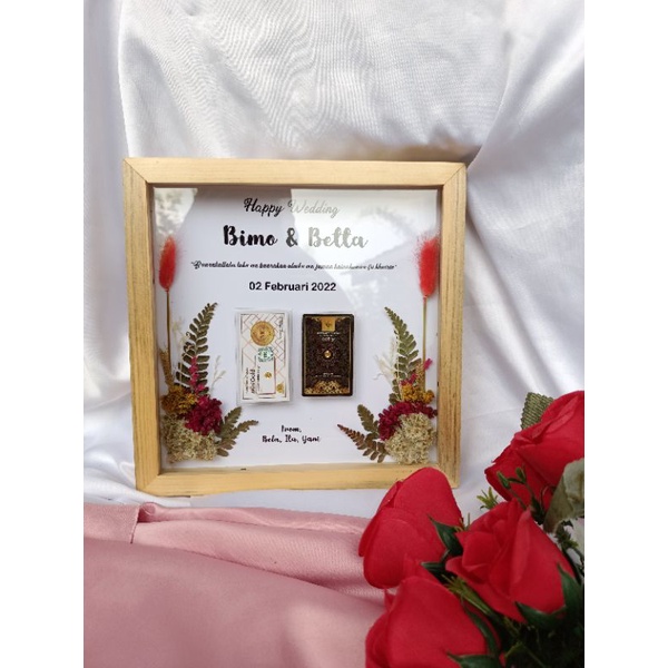 KADO MINIGOLD IN FRAME ULANG TAHUN/KADO WISUDA/KADO WEDDING