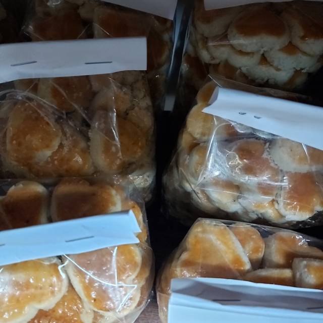 

Kue Suuk Atau Kacang Love