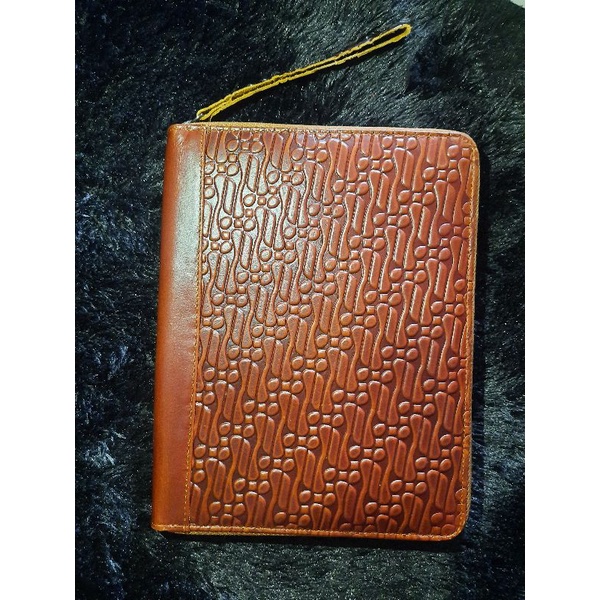 leather organizer Nappa pull up havana Berliano