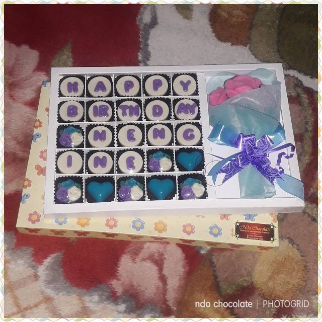 

HADIAH ULANG TAHUN/COKLAT CUSTOM/COKLAT KARAKTER