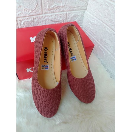 Sepatu Flat Wanita Warna Salem