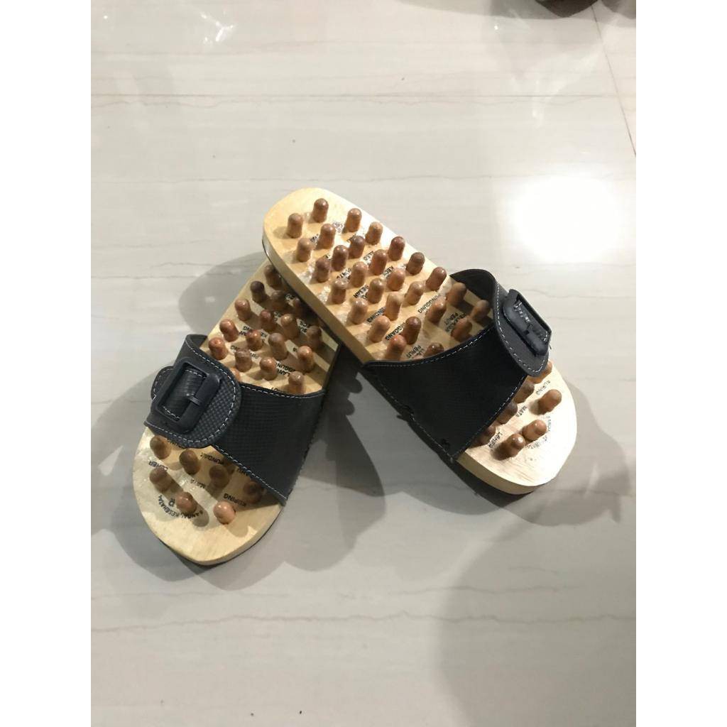 SANDAL KESEHATAN  / SANDAL REFLEKSI / SANDAL KAYU  / SANDAL REMATIK PRIA DAN WANITA / SANDAL TERAPI-NO SK 42,S.NORMAL 39