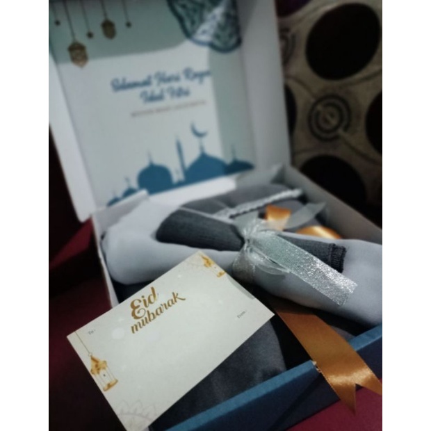 

Hampers Idul Fitri / Hampers Kado Ultah / Hampers Wedding