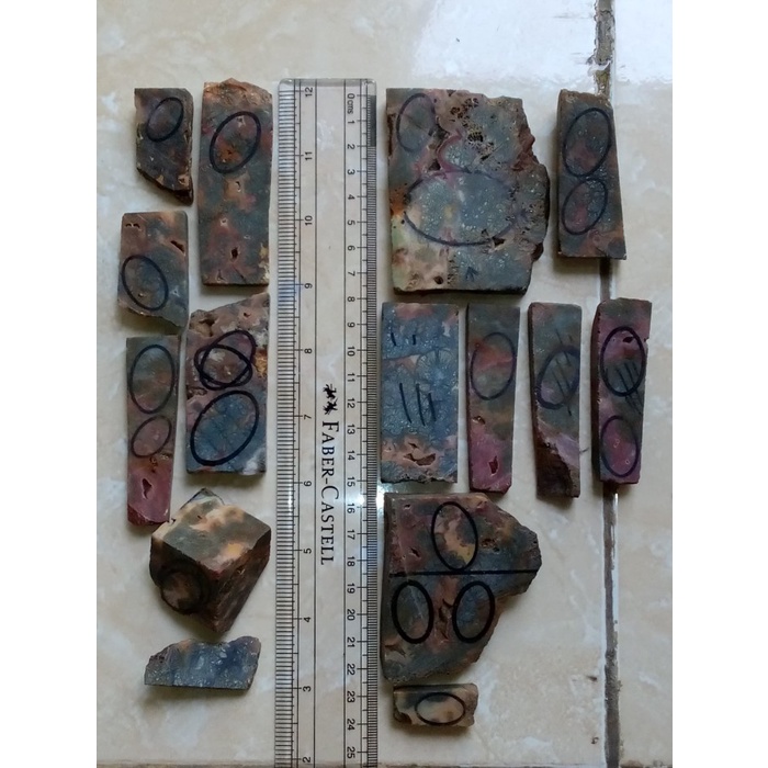 Batu Lempengan Rough Stone Ereke