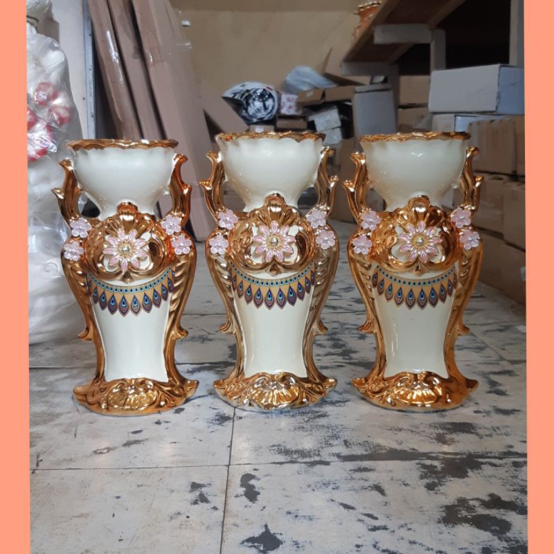 Jual pajangan keramik import Jual pajangan lemari kaca Vas bunga keramik