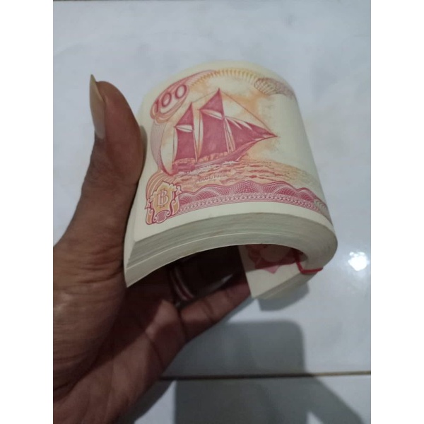 Uang kuno kapal penisi 100 rupiah