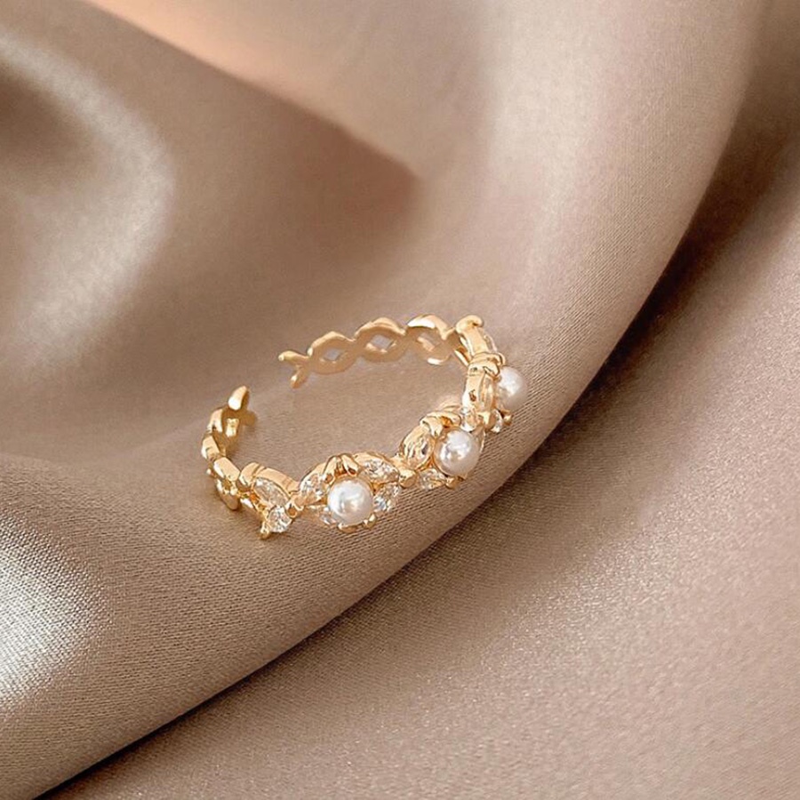 Cincin Baja Titanium Emas Mutiara Berlian Mewah Yang Elegan Perhiasan Fashion Wanita Rings Adjustable Size