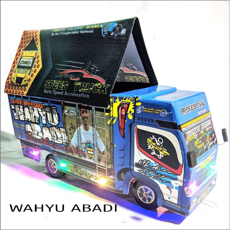 Mainan Miniatur Truk Oleng Lampu Terpal