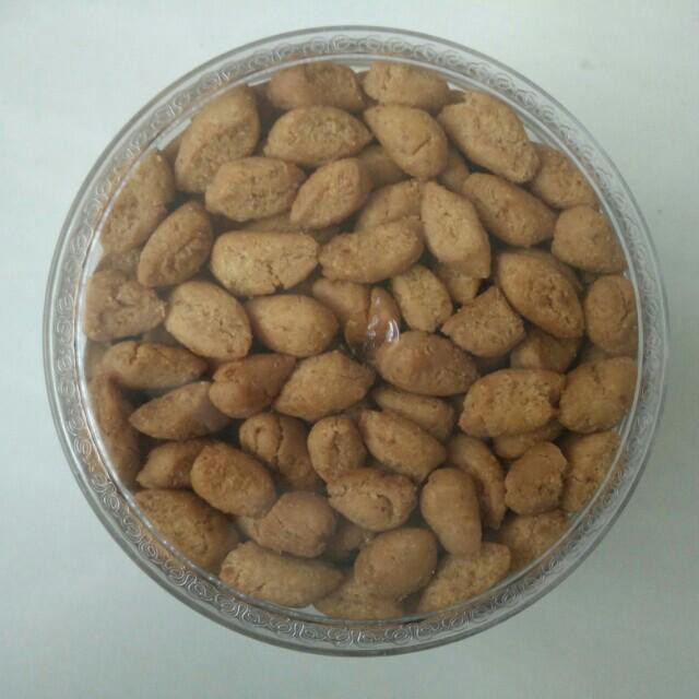 

kue biji ketapang