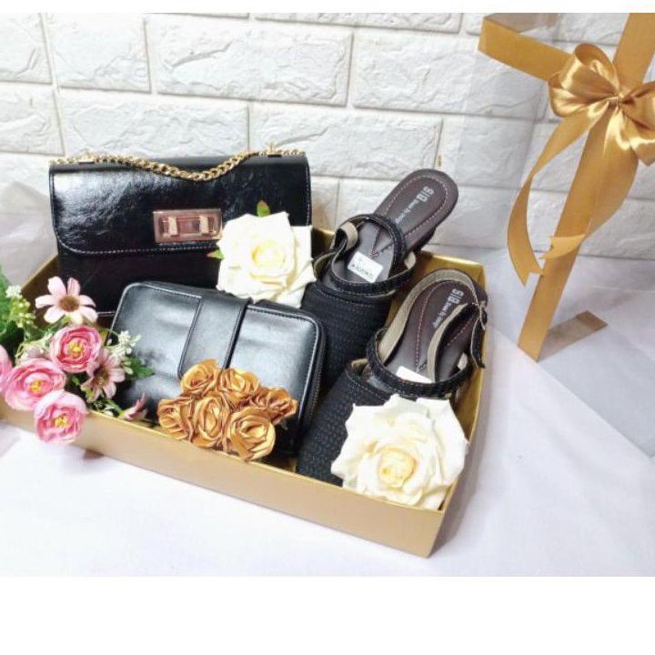 Paling Disukai.. Set Tas // Paket Seserahan Hantaran Pernikahan Kado Hampers Ulang Tahun Pernikahan