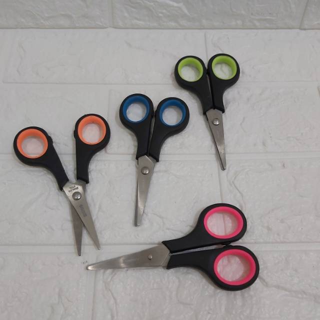 

Gunting emigo eml-845