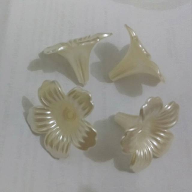 

Corong broken white