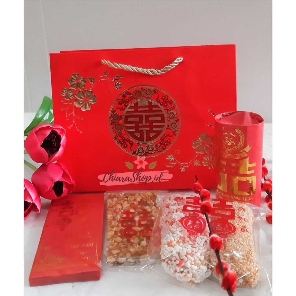

Kantong Merah/ Paper Bag Medium Motif Shuang Xi untuk Sangjit/ Goodie Bag Sangjit /Paper Bag Tea Pai