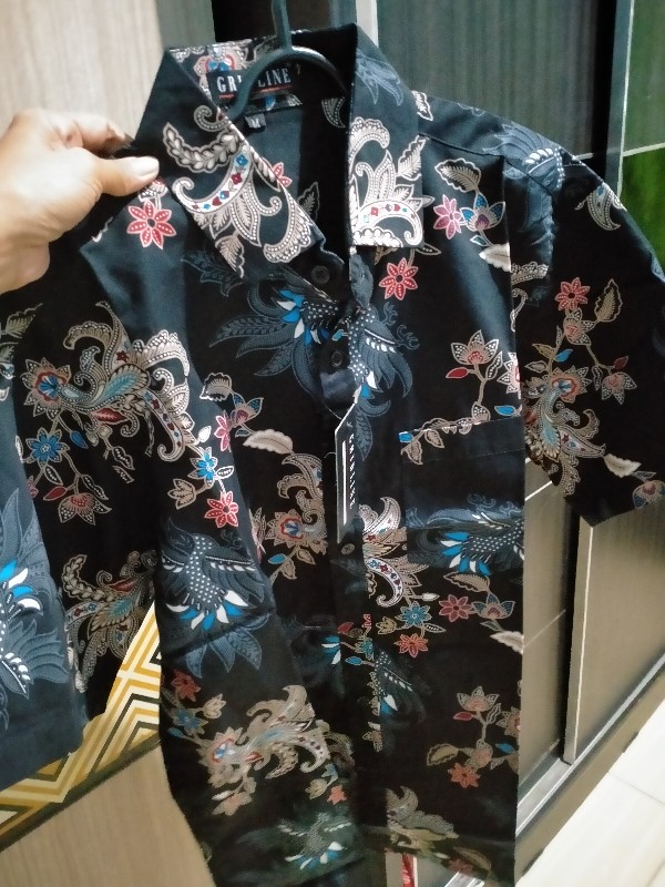 [gridline - Ls040 Black & Navy] Kemeja Batik Slimfit Pria Katun Lengan Panjang