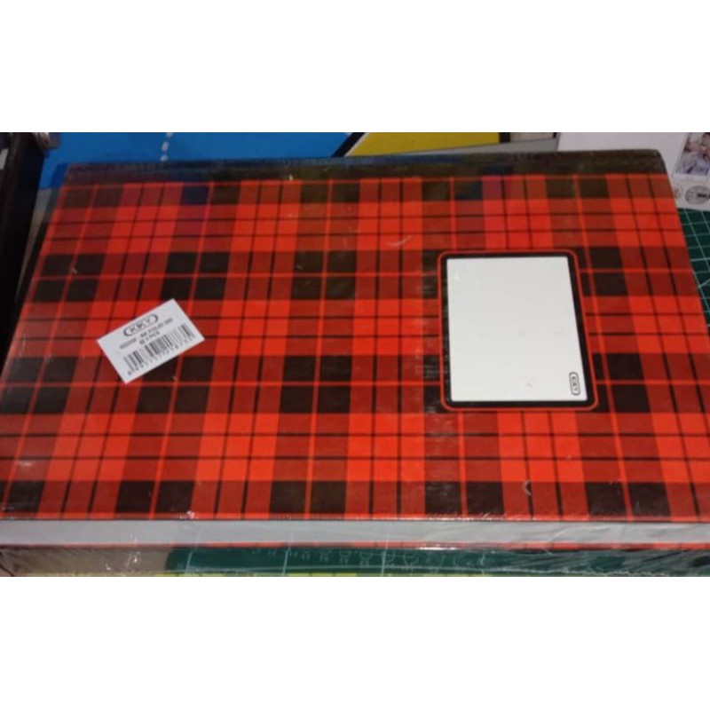 

Buku hard cover folio 300 sheets