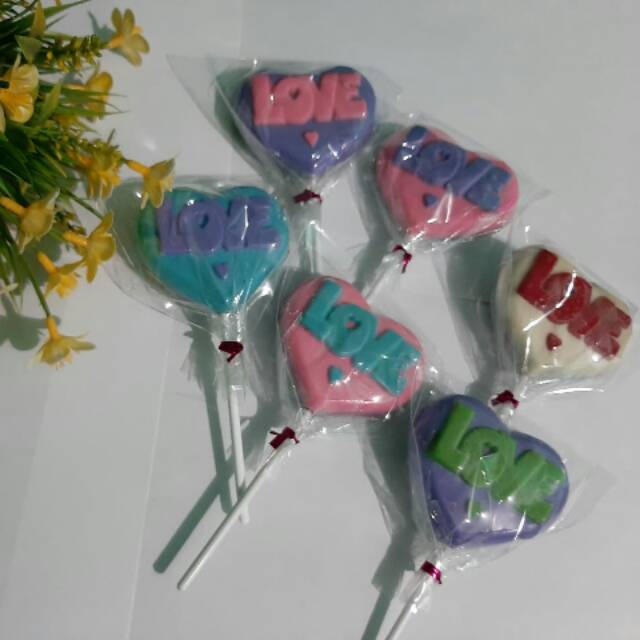 

Coklat Valentine bentuk love
