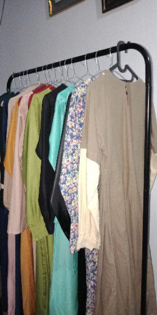 Gawang Baju / Standing Minimalis Hitam Dan Putih  100 Cm