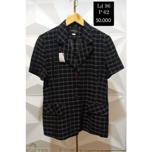 Kemeja Wanita Kotak Kotak / Blazer Pendek Wanita