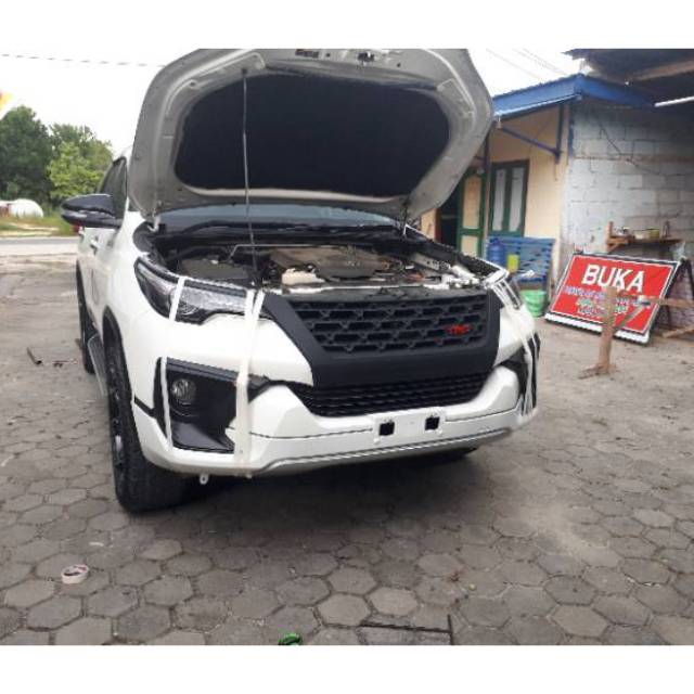 Bodykit fortuner vrz