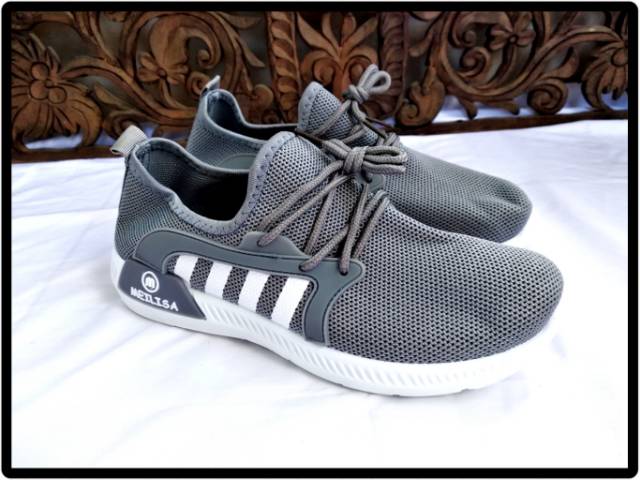 Sepatu sneaker Import CPP / Sneakers wanita