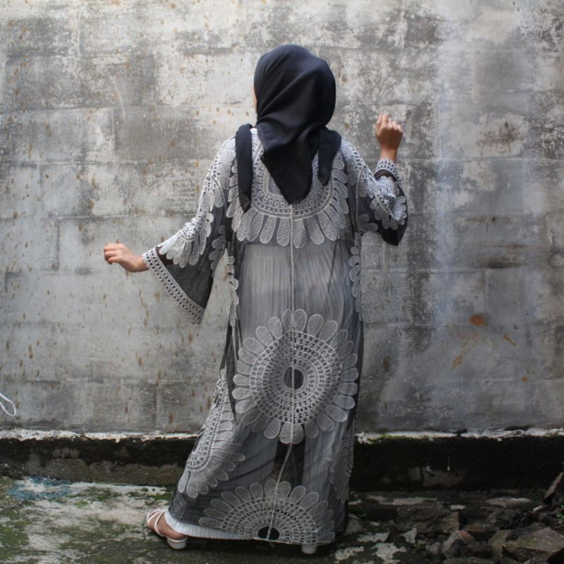 Long Outer Brukat Matahari Sunny Boho Tile Wanita Lace BKK