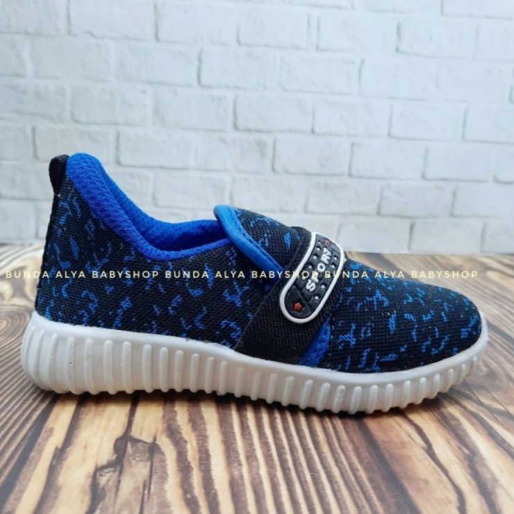 Sepatu Anak Perempuan Sneakers Usia 1 2 Tahun BIRU Alas Karet Anti Licin SALE Size 22 - 23