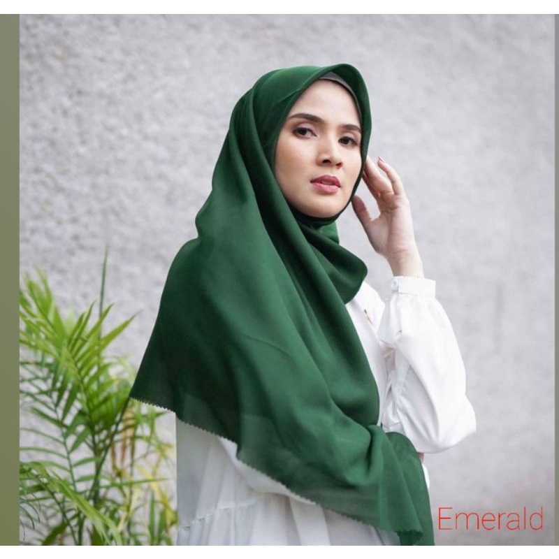 Deenay Liza/ deenay polos