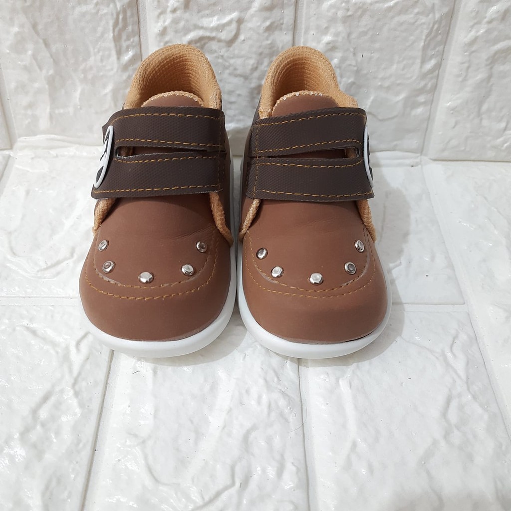 [TAMAN SEPATUKU] SEPATU TRENDY MURAH SNEAKER LUCU ANAK BUNYI USIA 1 2 TAHUN FAX02