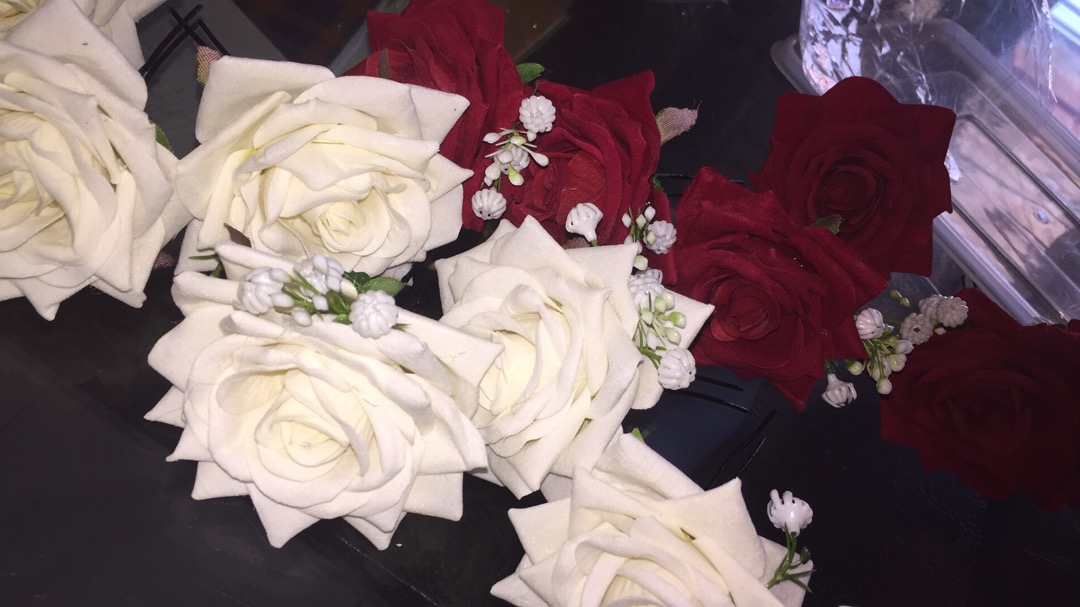 Cucuk Konde Mawar Mekar / Cucuk Pengantin Terlaris / Tusuk Bunga Mawar Bludru (diameter 10cm)