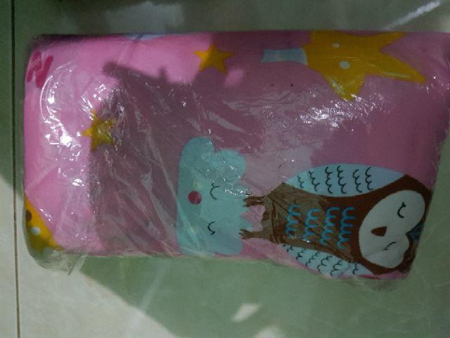 Sprei Motif Polos Bone