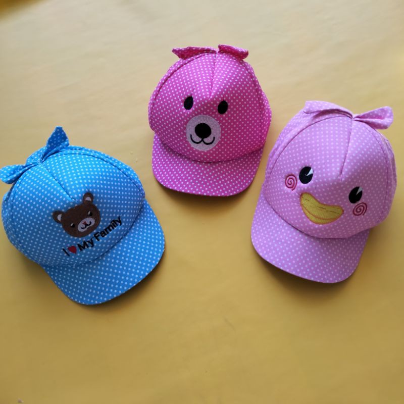 Topi bayi lucu