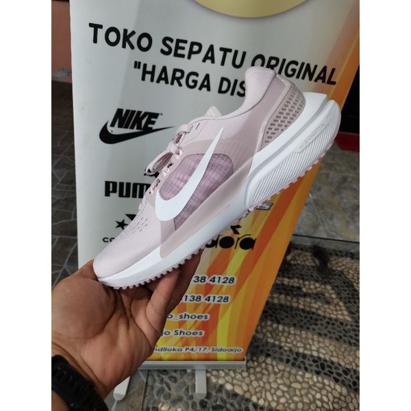 WMNS Nike Air Zoom Vomero 15 Original BNIB