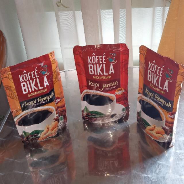 

Komposisi Biji kopi,Kayu manis,Kapulaga,jahe,polo,cengkeh,sere,cabe,jamu,1% biji kopi pilihan