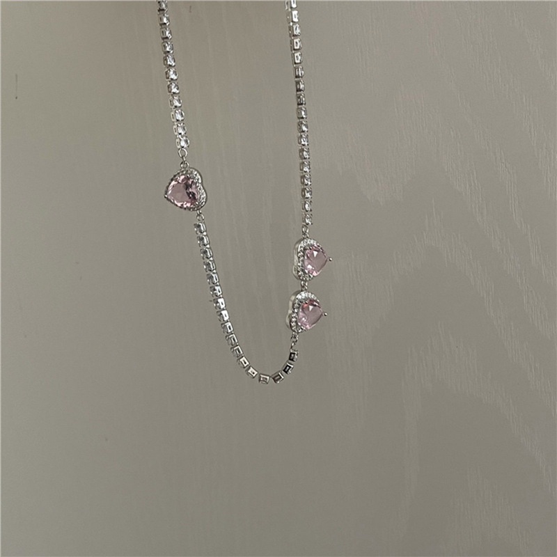 Kalung Rantai Klavikula Hias Hati Bahan Zirkon Warna Pink Gaya Korea Untuk Perempuan