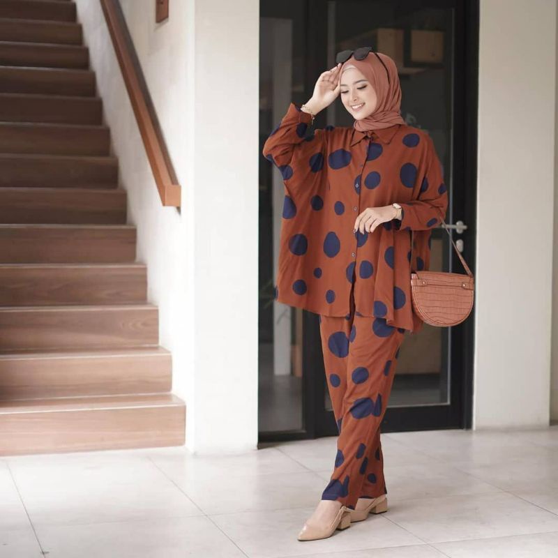 OMYRA ONE SET / KINAN LULU ESPANA LIVIA TARINA AVORA MADIA NACO ELINA ONE SET RAYON TIE DYE-Kalika bata